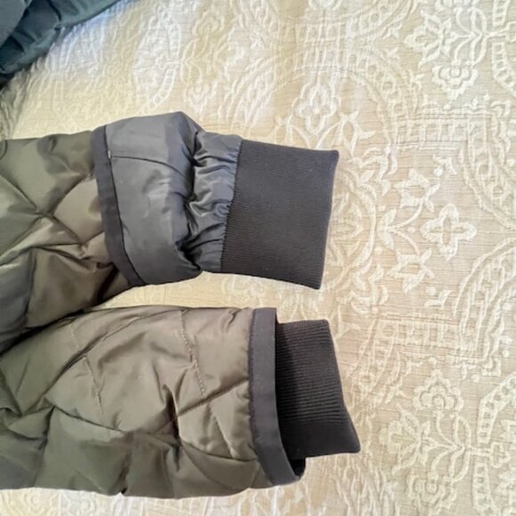 Theory Quilted Coat - Picture 4 of 10